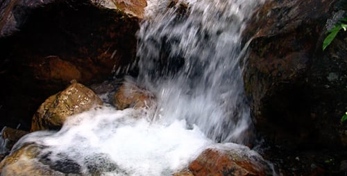 Wasserfälle In den Bergen