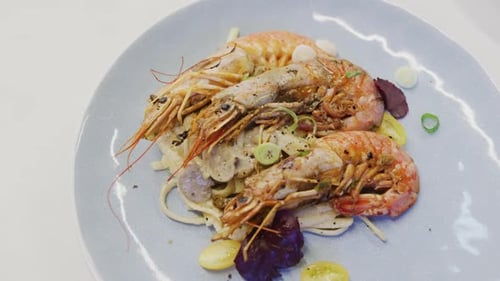 Pasta with Grilled Prawns and Creamy Sauce