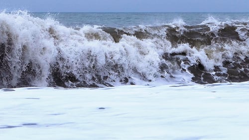Sea Storm - Splashing Waves