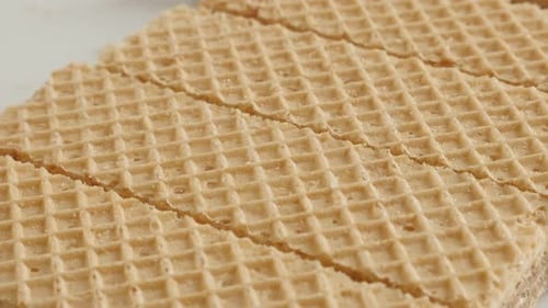 Süße dünne Waffel-Keksmuster-Nahaufnahme 4K 21560p 30fps UltraHD Slow Pan Footage - israelischer Typ