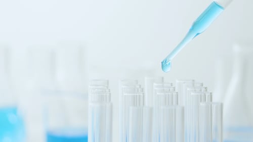 Drop Chemical avec pipette