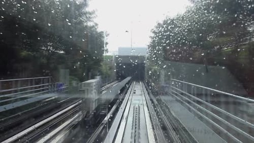 Shuttle train
