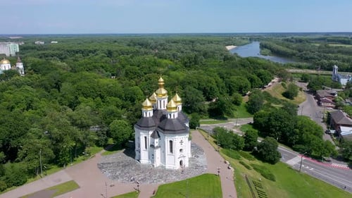 Vue panoramique aérienne de la ville touristique de Tchernigiv