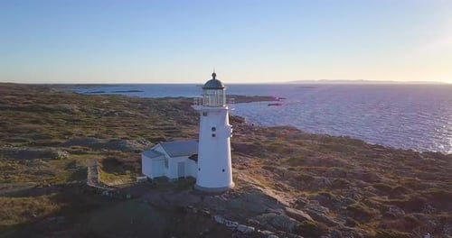 Malerisch von einem einsamen Leuchtturm