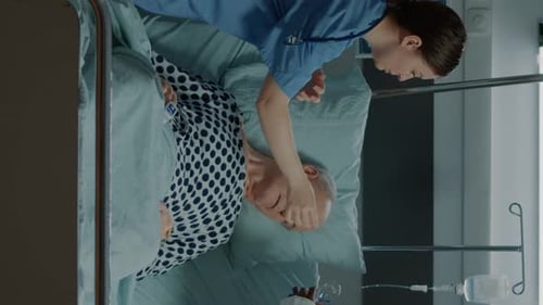 Vertical Video Patient Going Unconscious in Hospital Ward After Surgery