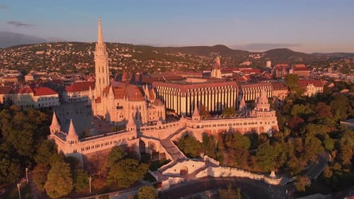 Iglesia de Matías y Bastión de los Pescadores en Budapest