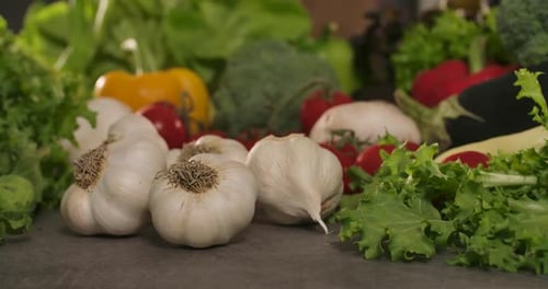 Garlic and Green Salad