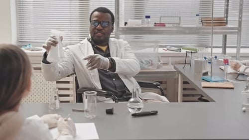 Engaging Science Lesson with Diverse Students and Teacher