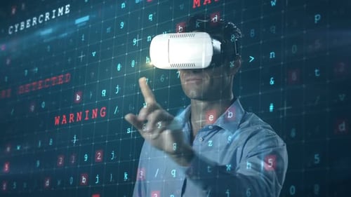 Mann mit Virtual-Reality-Headset und futuristischem Bildschirm