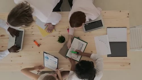 Business people brainstorming at office