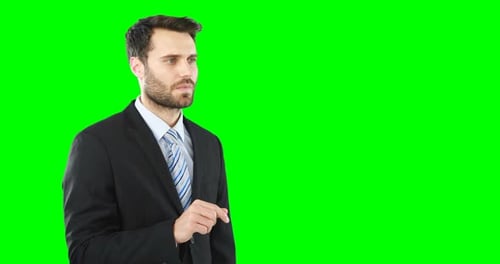 Geschäftsmann berührt digitalen Bildschirm