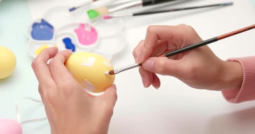 Décore un œuf de Pâques
