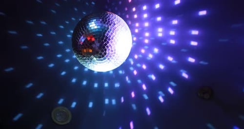 Mirror reflect disco ball