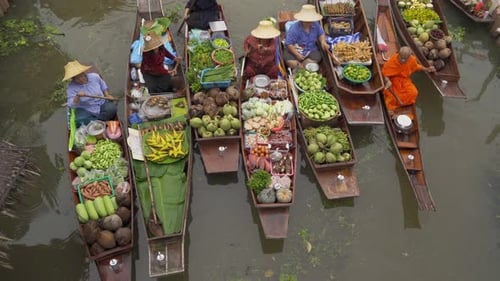 Damnoen Saduak Floating Market or Amphawa. Local people sell fruits, traditional food on boats
