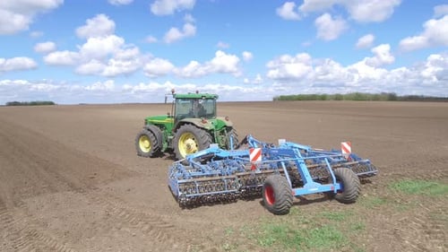 Ein Traktor