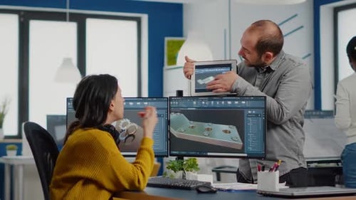 Equipo de arquitectos e ingenieros que trabajan en el proyecto de prototipo de construcción