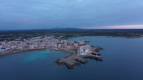 Luftaufnahme des Ferienortes Colonia de Sant Jordi