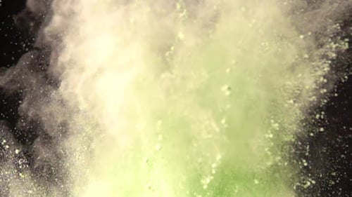 Bunte Pulverexplosion in Zeitlupe
