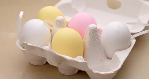 Buntes Ei für die Osterfeiertage