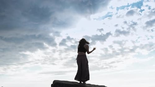 Nature Dance Relaxing Choreography Calm Woman Sky