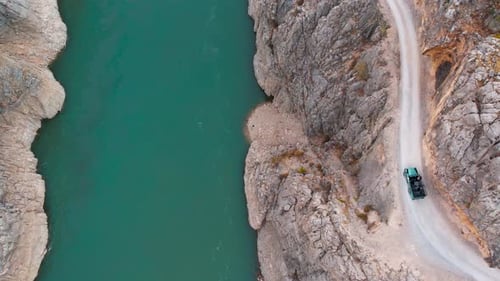 Traveler Off Road In Stone Canyon