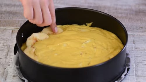 Adding Apple Slices to Batter for Cake
