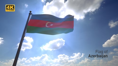 Flagge von Aserbaidschan auf einem Fahnenmast V4 - 4K
