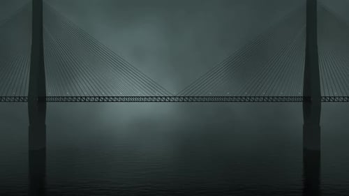 Hängebrücke in der nebligen Nacht