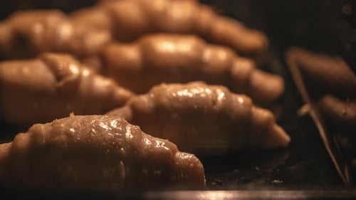 Timelapse of Puff Pastry Croissants