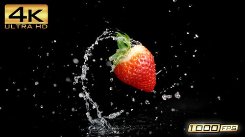 Agua para salpicar fresas