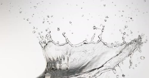 Water Splashing in Abstract Motion