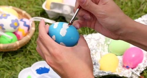 Drawing on egg for Easter holiday