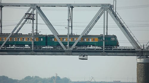 Eisenbahn-Brücke
