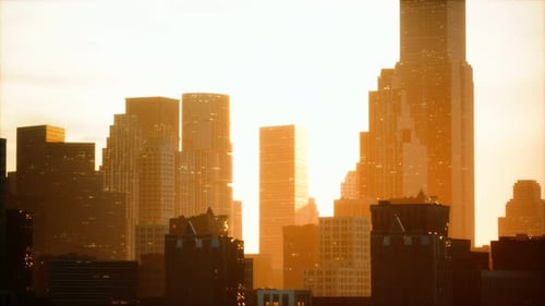 Wolkenkratzer der Großstadt bei Sonnenuntergang