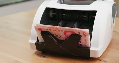 Counting Chinese Yuan Renminbi Currency with Machine
