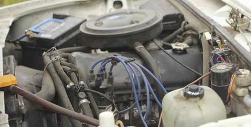 Starting Old Carburetor Car Engine