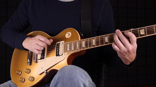 Guitar Reef In Studio