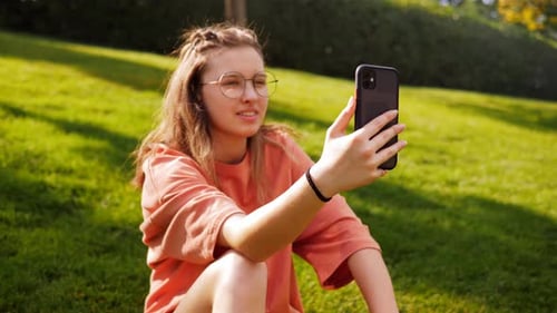 Video Communication Via Smartphone with a Summer City Park