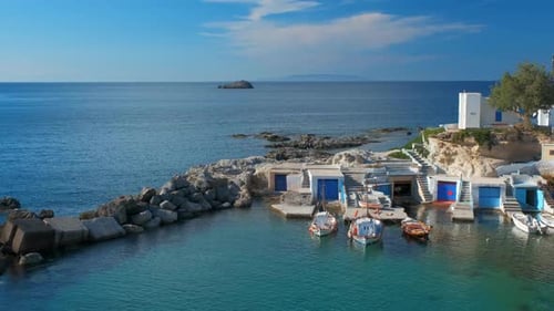 Village de Mandrakia sur l'île de Milos, Grèce