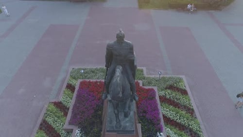 Aerial view of an equestrian statue