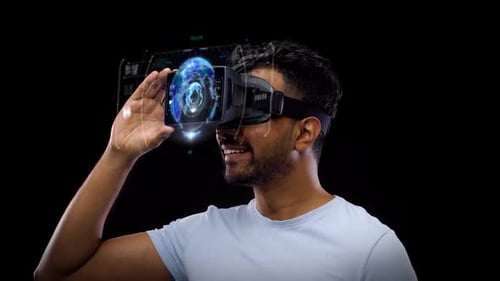 Casque Man in Vr avec projection de la Terre virtuelle