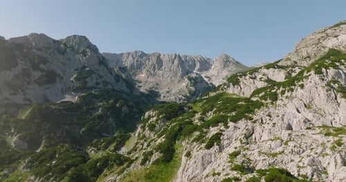 vue aérienne de la chaîne de montagnes de Durmitor