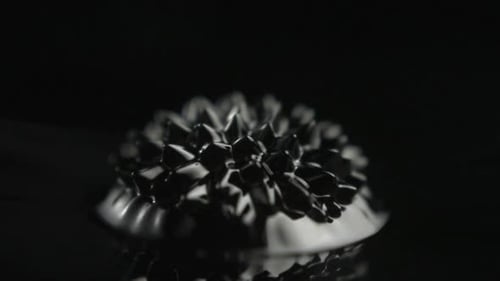 Dynamic Ferrofluid Forms Spiky Peaks and Shapes