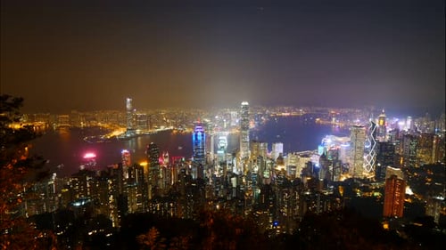 Beau bâtiment et architecture autour des toits de la ville de Hong Kong