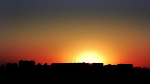 Sonnenuntergang über der Stadt