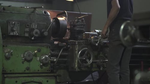 Industrielle Drehmaschine Work2
