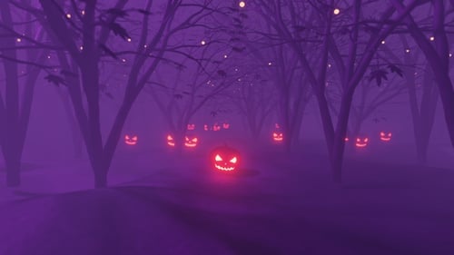 Nebliger Wald im Stil der Halloween-Feiertage mit Glühwürmchen und Jack O'Lanterns Loop geschmückt