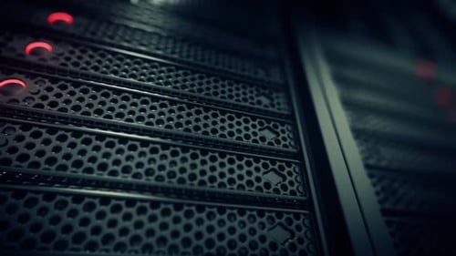 Animation infinie de serveurs de données fonctionnels. Lumières LED rouges brillantes. Bouclable.
HD