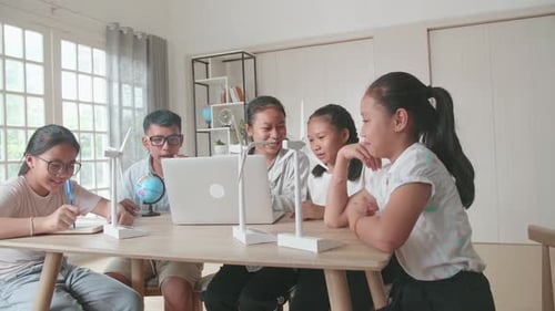 Students Collaborate on Renewable Energy Project Indoors