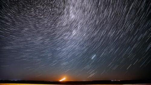 Spin Trails Of Stars — Zeitraffer